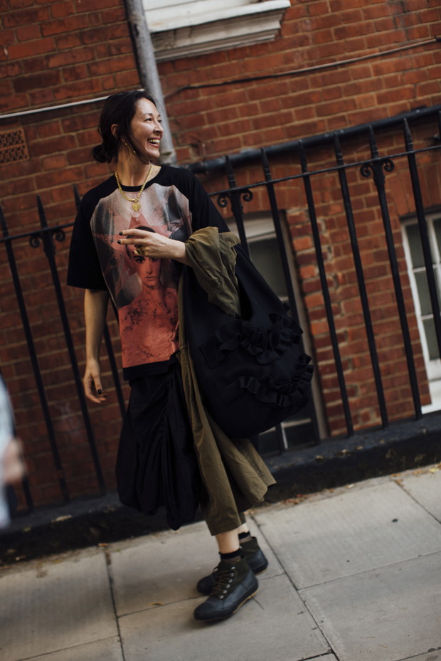 Street fashion na London Fashion Week SS24