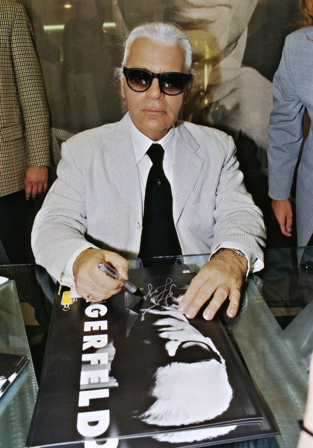 Karl Lagerfeld, 1998 rok