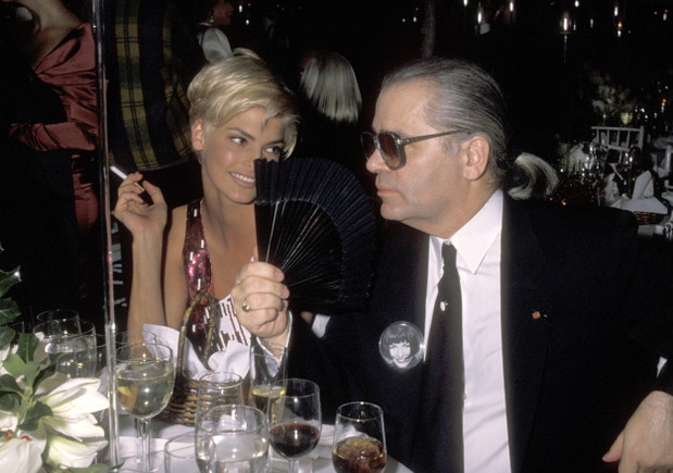 Linda Evangelista i Karl Lagerfeld, 1990 rok