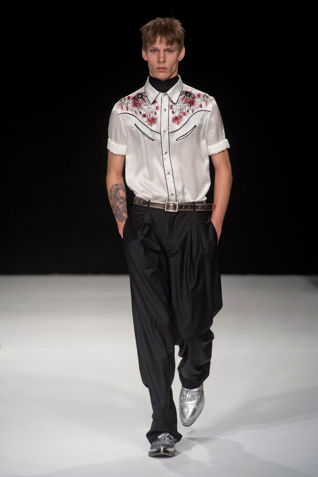 Przegląd męskich kolekcji: Londyn (Burberry, Topman...)