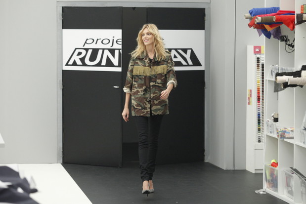 Anja Rubik na planie Project Runway 2: stylizacje modelki