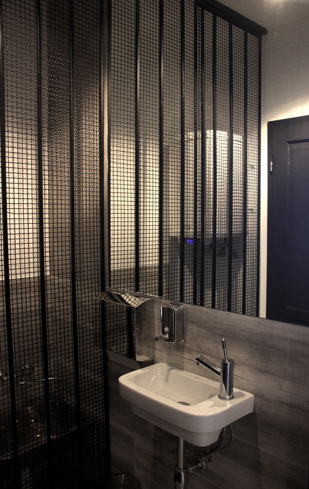 Industrialne wnętrza krakowskiego salonu fryzjerskiego Bonza Hair&Beauty, projekt Agneiszka Wójcik z pracowni AW Interior Design, fot. mat. pracowni