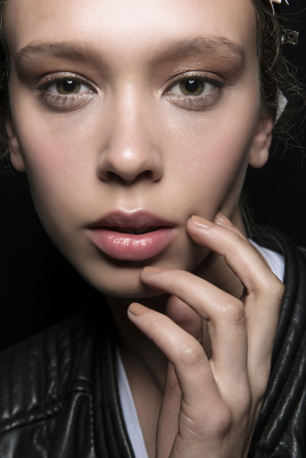 Manicure wiosna-lato 2018. Modne paznokcie i trendy! John Paul Ataker