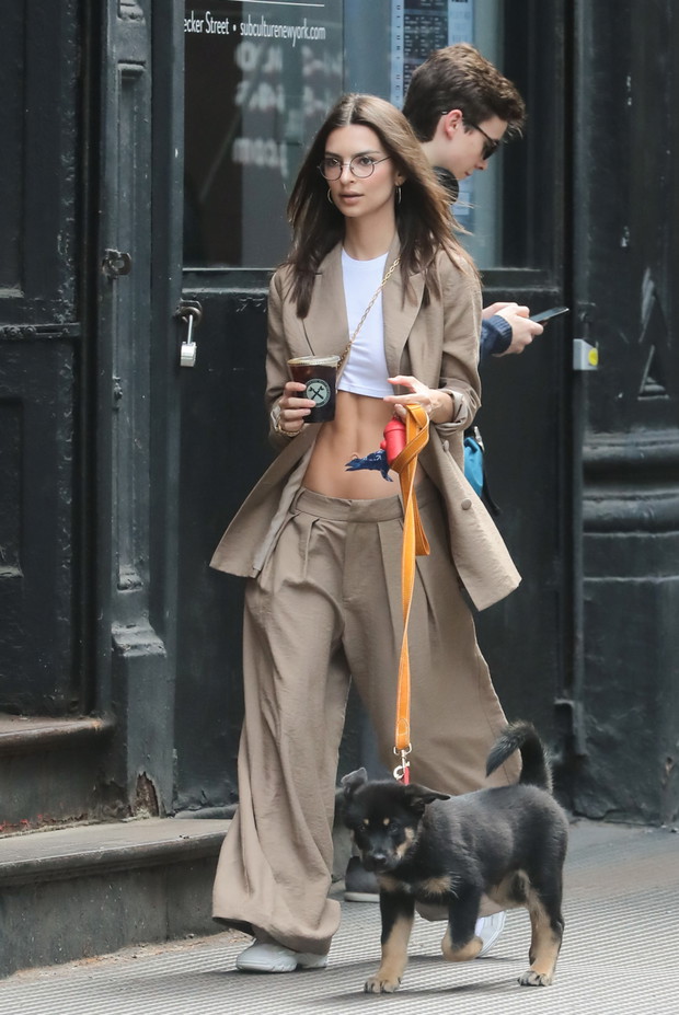 Styl Emily Ratajkowski: najlepsze stylizacje