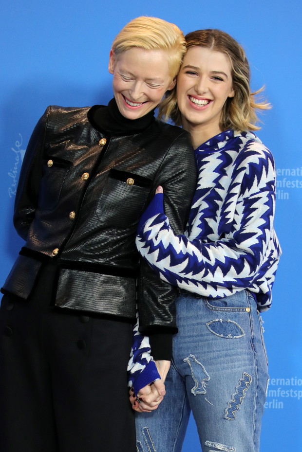 Tilda Swinton i Honor Swinton Byrne na pokazie filmu The Souvenir w ramach Berlinale 2019.