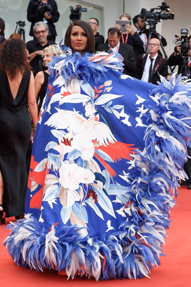 Iman Mohamed Abdulmajid w Velantino haute couture