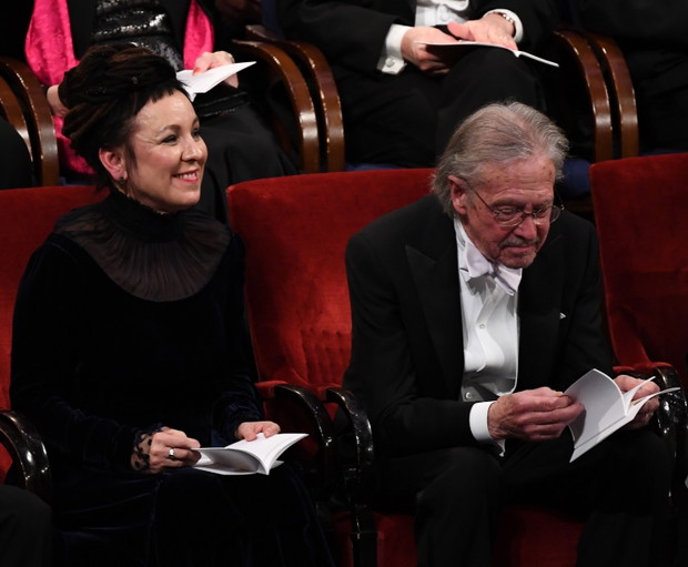Olga Tokarczuk odebrała literackiego Nobla! Relacja z ceremonii w Sztokholmie
