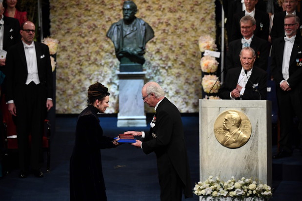 Olga Tokarczuk odebrała literackiego Nobla! Relacja z ceremonii w Sztokholmie
