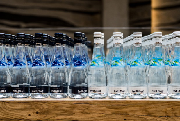 Żywiec Zdrój - szklane butelki, konferencja U Źródeł