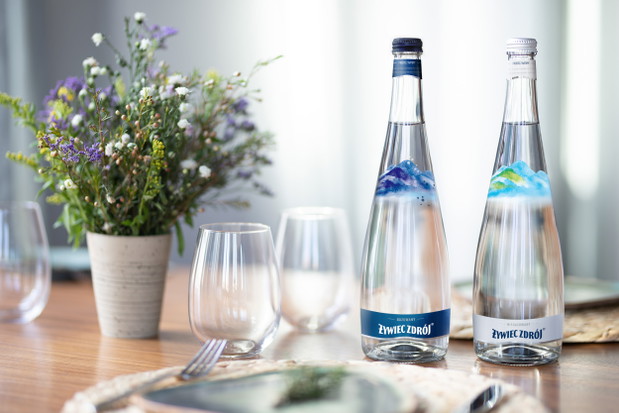 Żywiec Zdrój - szklane butelki, konferencja U Źródeł