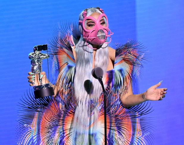 Lady Gaga - VMA 2020: stylizacje