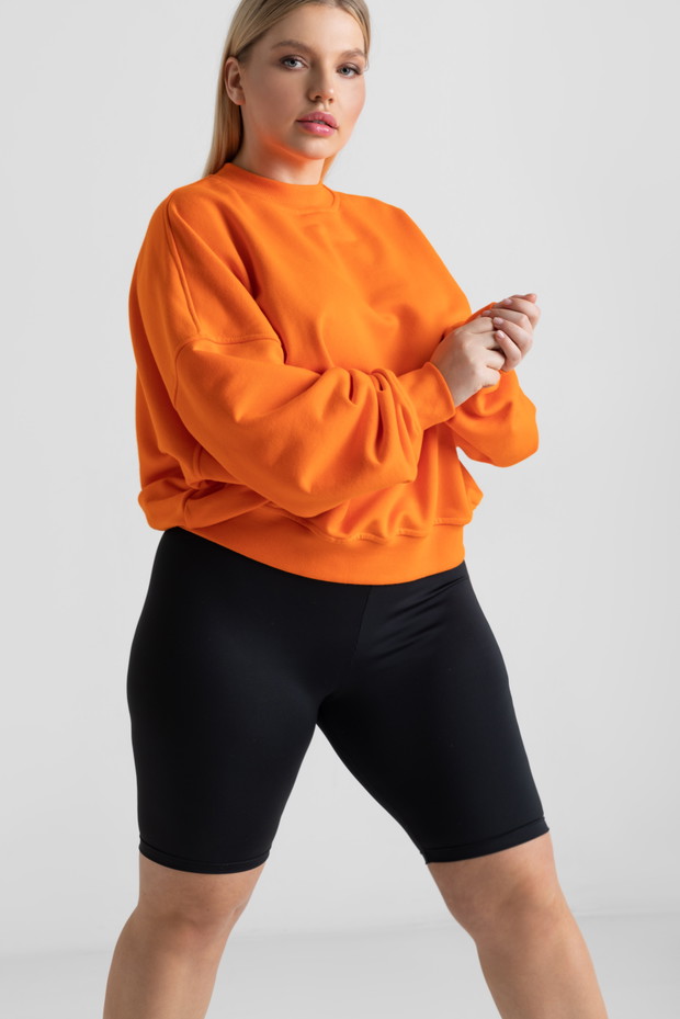 Chiara Wear na wiosnę 2022: Orange is the new black