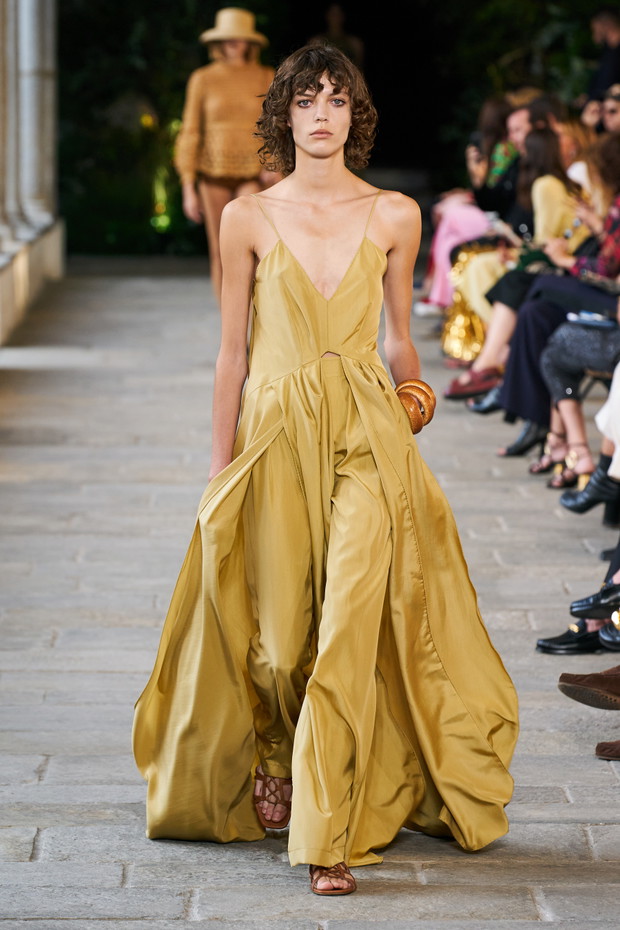 Alberta Ferretti wiosna-lato 2022
