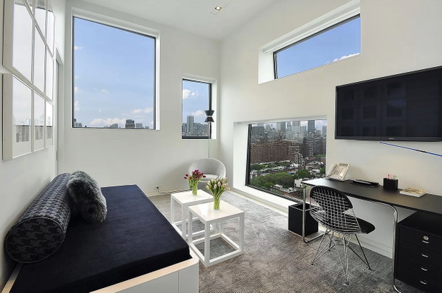 penthouse w 100 Eleventh Avenue