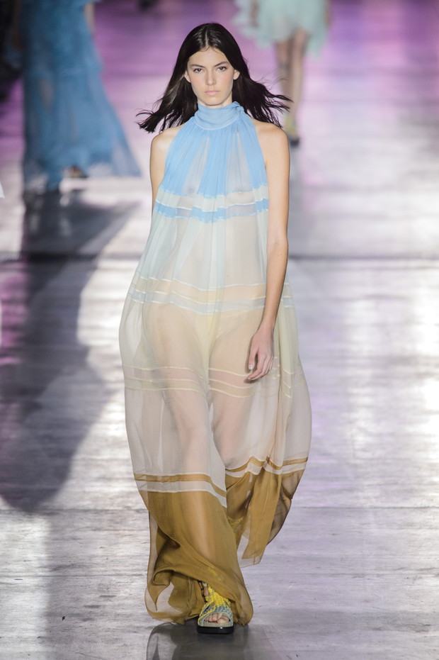 Pokaz Alberta Ferretti SS19