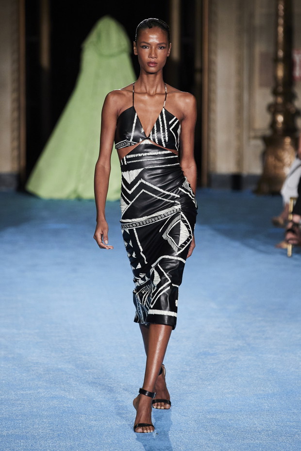Christian Siriano wiosna-lato 2022