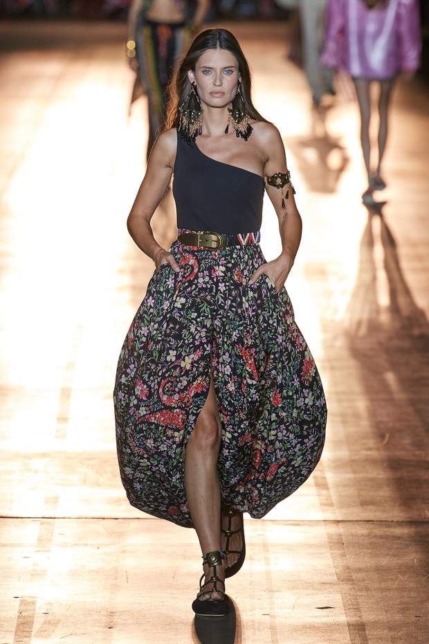 Etro wiosna-lato 2022