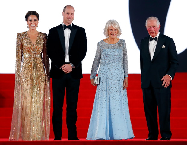 księżna Kate, książę William, księżna Camilla i książę Karol