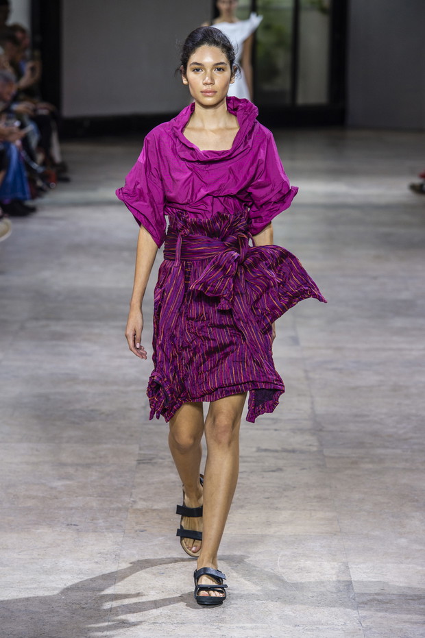 Pokaz Issey Miyake SS19