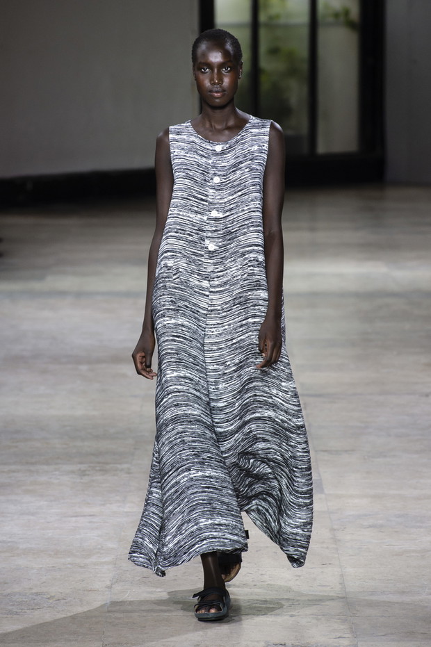 Pokaz Issey Miyake SS19