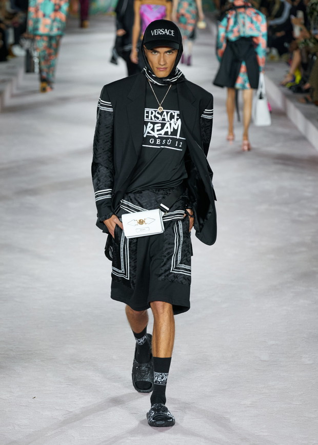 Versace wiosna-lato 2022