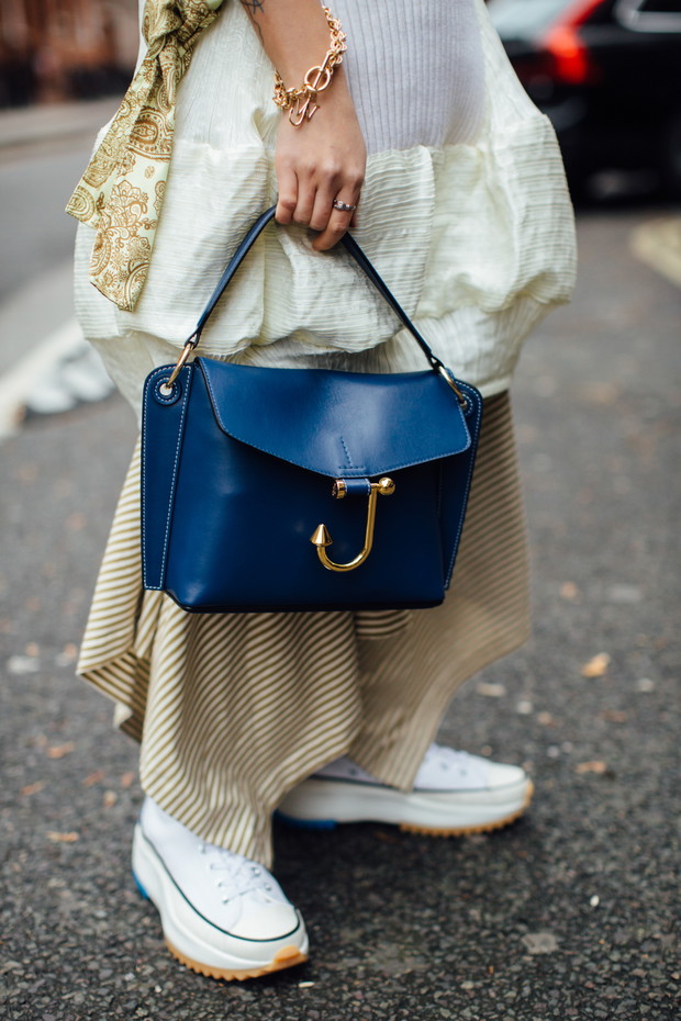 London Fashion Week jesień-zima 2020/2021: torebki, buty, dodatki