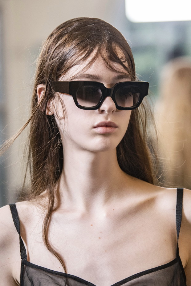 Okulary przeciwsłoneczne z filtrem Olivier Theyskens, trendy wiosna lato 2020
