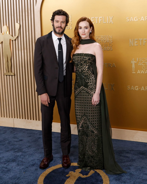 Adam Brody w Prada i Leighton Meester w Elie Saab