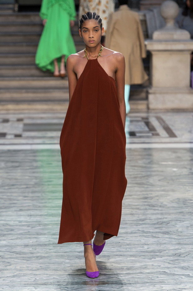 Pokaz Victoria Beckham SS20