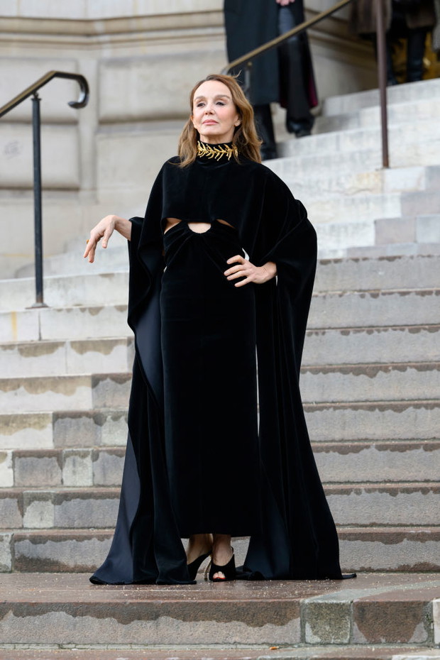Stylizacje z paryskiego tygodnia mody haute couture wiosna-lato 2025