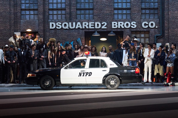 4 DSquared2 F25 071
