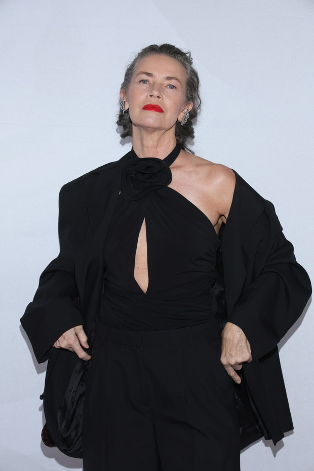 Lidia Popiel w body z motywem róży z kolekcji H&M x Magda Butrym
