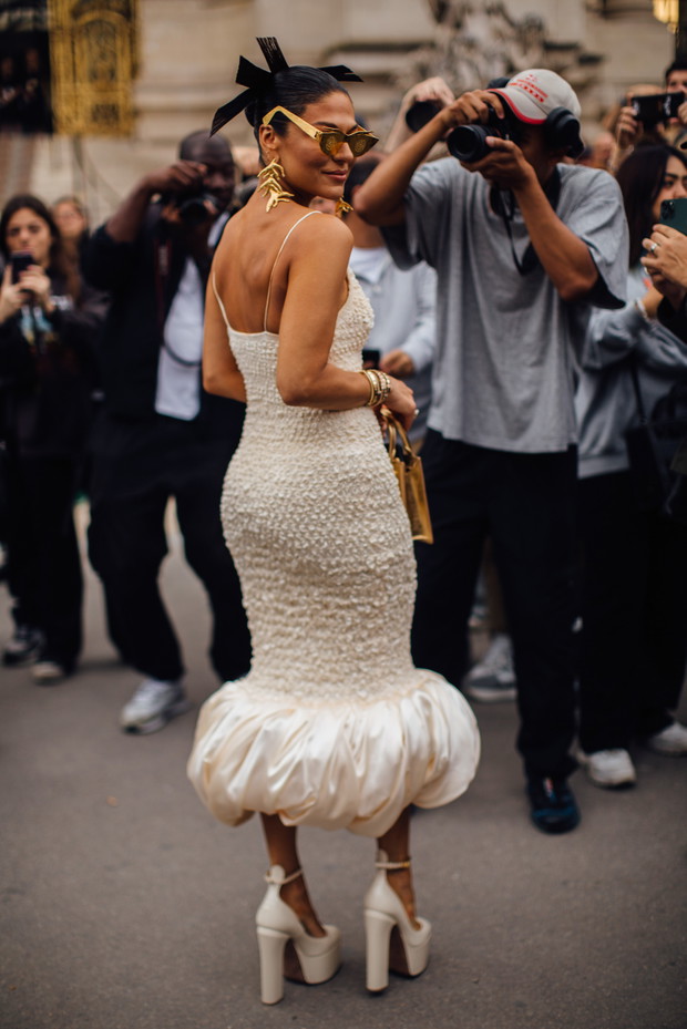 Moda uliczna na Paris Haute Couture Week jesień-zima 2023/2024