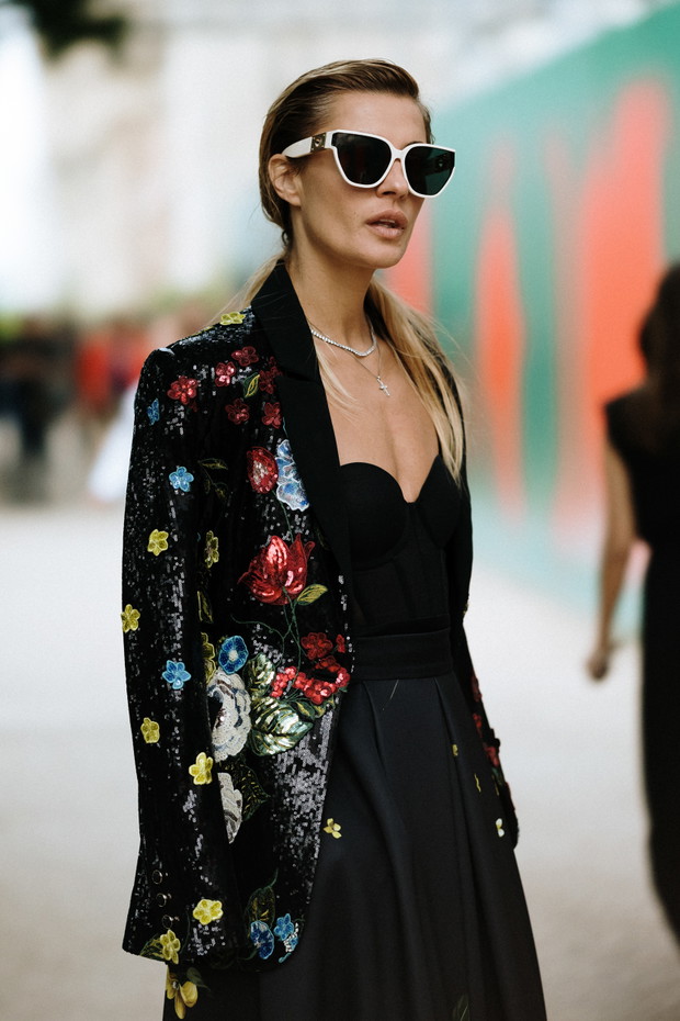 Moda uliczna na Paris Haute Couture Week jesień-zima 2023/2024
