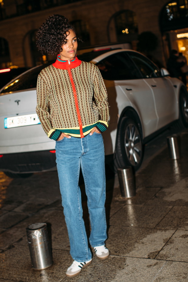 Street style po francusku. Najlepiej ubrane dziewczyny z branży na tygodniu mody męskiej w Paryżu jesień-zima 2023/2024