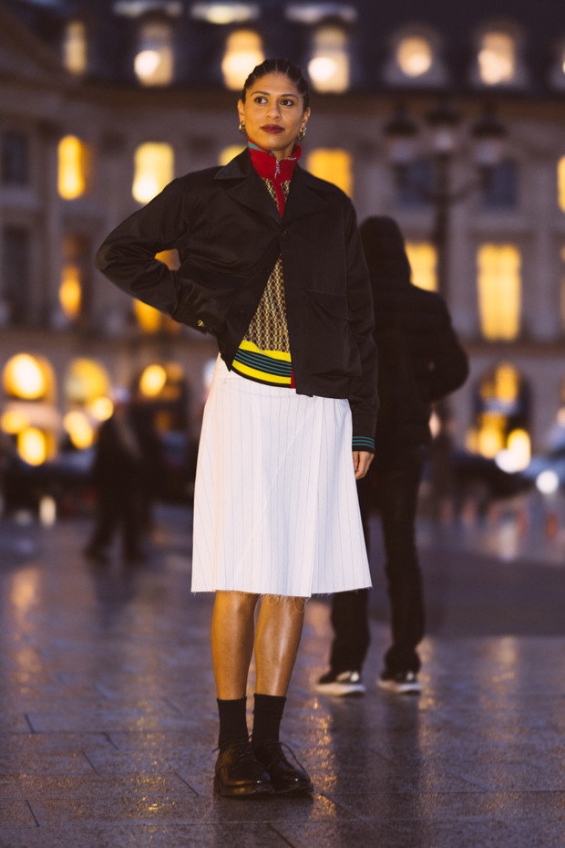 Street style po francusku. Najlepiej ubrane dziewczyny z branży na tygodniu mody męskiej w Paryżu jesień-zima 2023/2024