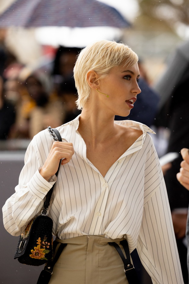 Street style po francusku. Najlepsze stylizacje prawdziwych paryżanek oraz gości Tygodnia mody w Paryżu wiosna-lato 2023