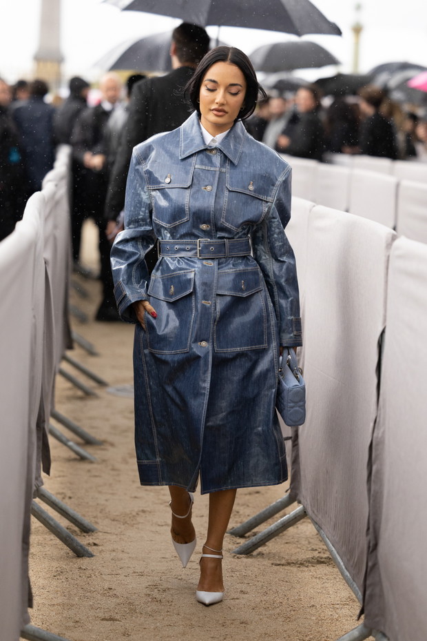 Street style po francusku. Najlepsze stylizacje prawdziwych paryżanek oraz gości Tygodnia mody w Paryżu wiosna-lato 2023