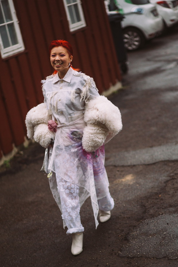 Stylizacje street style z ulic Kopenhagi Copenhagen Fashion Week