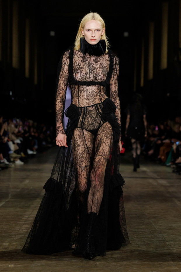 McQueen PO F25 013