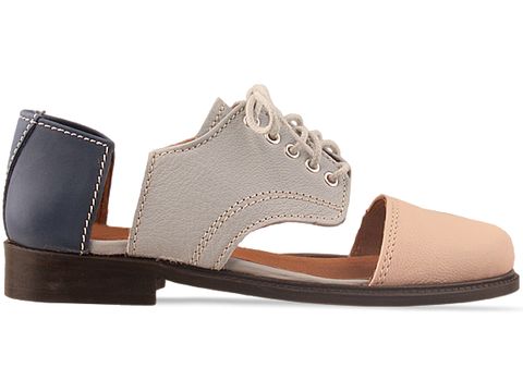 Buty cut-out