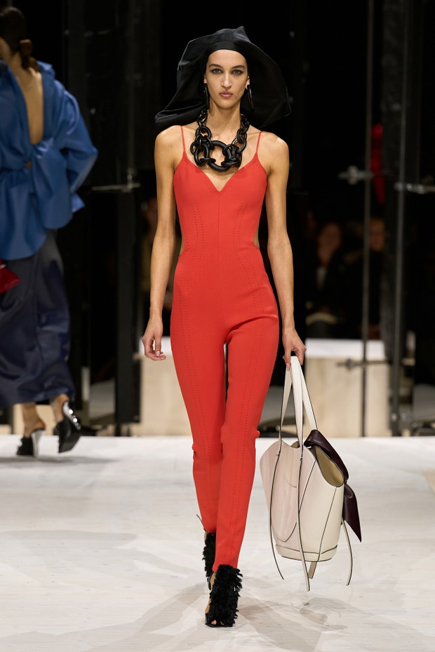 Givenchy F26
