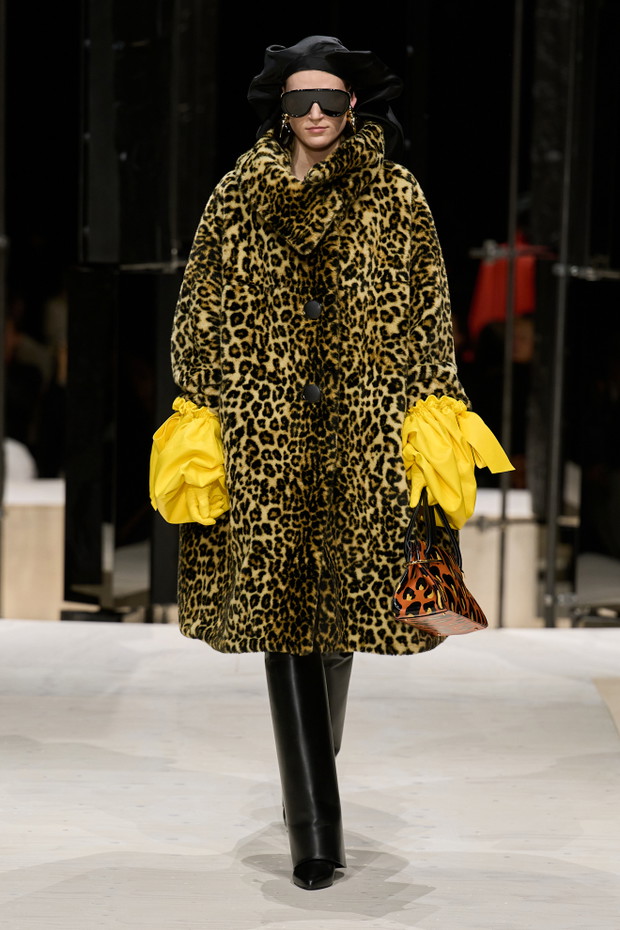 Givenchy F26
