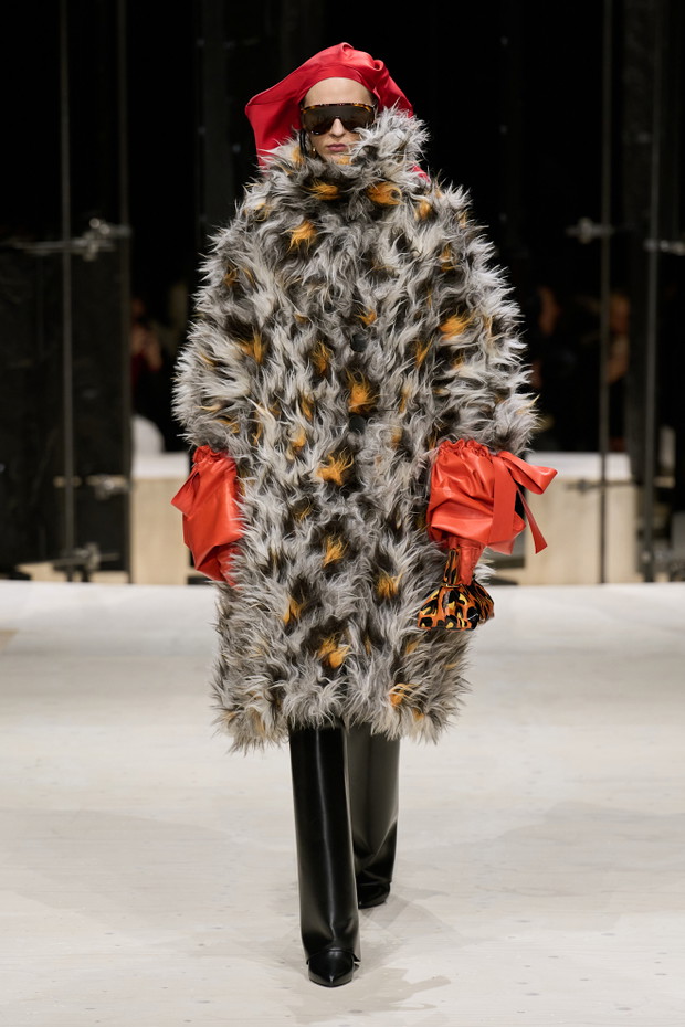 Givenchy F26