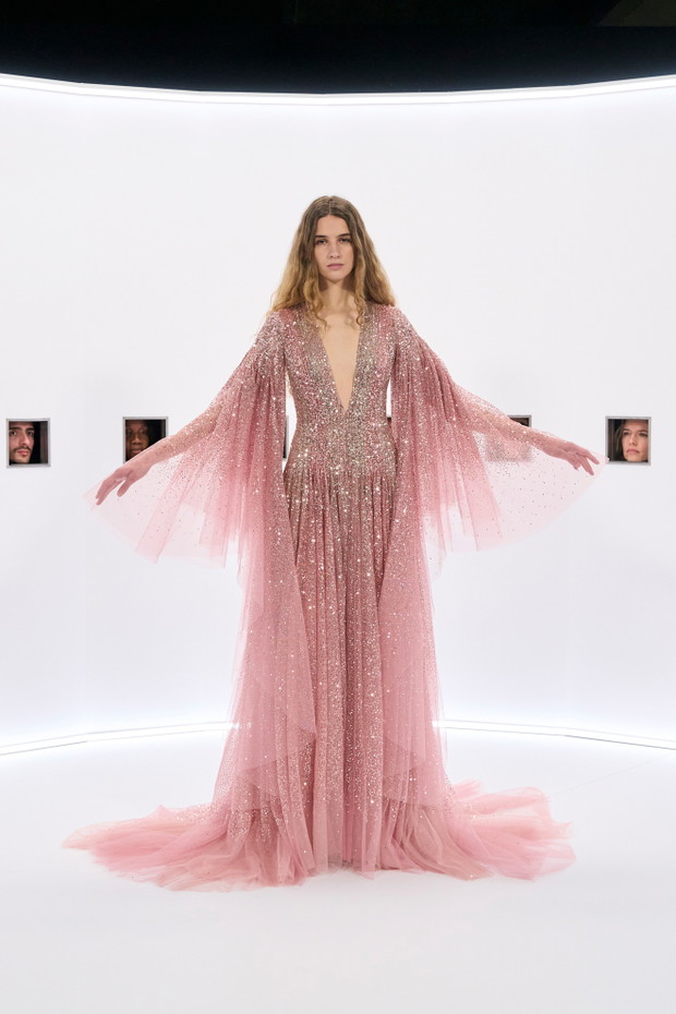 Valentino HC/Spotlight Launchmetrics