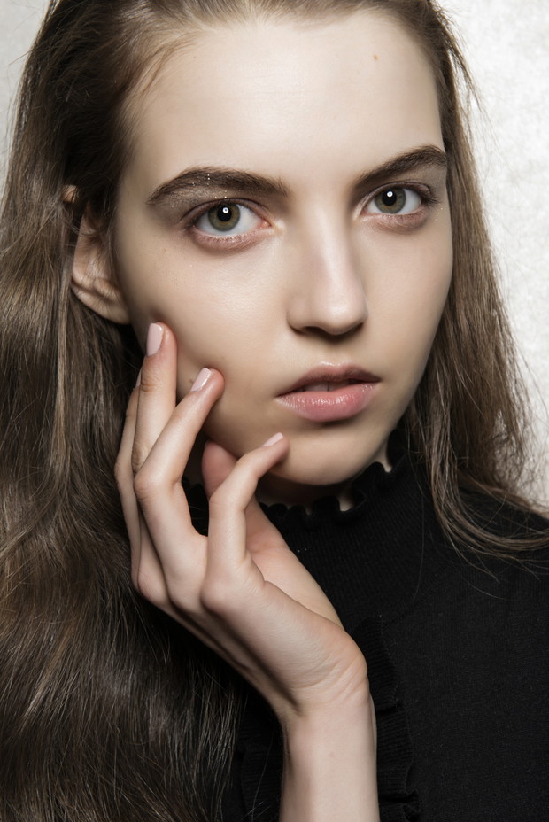 Manicure wiosna-lato 2018. Modne paznokcie i trendy! Peter Pilotto