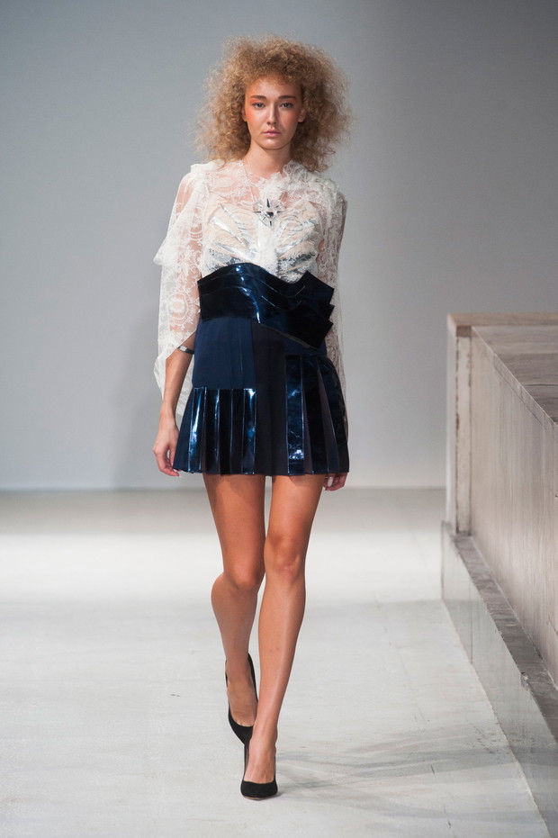 Gosia Baczyńska na Paris Fashion Week - pokaz wiosna-lato 2014