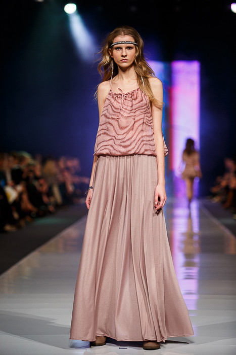 Fashion Week Poland: Natalia Jaroszewska wiosna-lato 2014