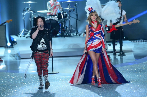 Taylor Swift i Fall Out Boy na pokazie Victoria