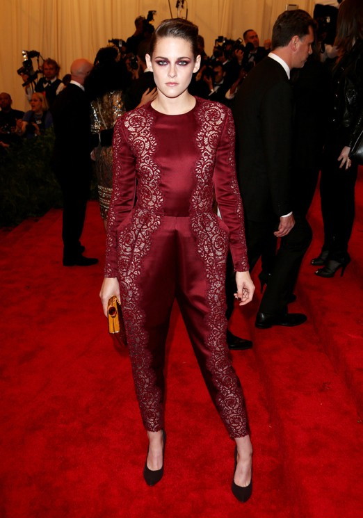 Gwiazdy na Met Gala 2013: Kristen Stewart w kombinezonie Stella McCartney, fot. East News